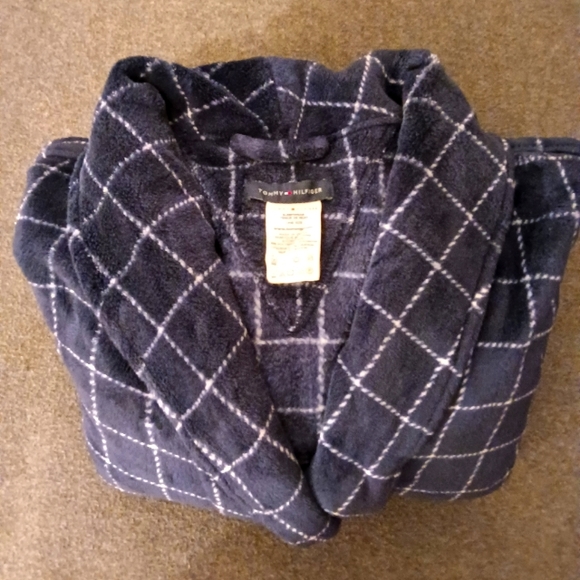 Men's Tommy Hilfiger Robe w/ attached belt - blue w/ white graph paper design - Picture 1 of 4